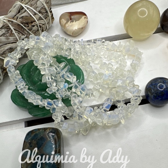 White moonstone chips very long necklace